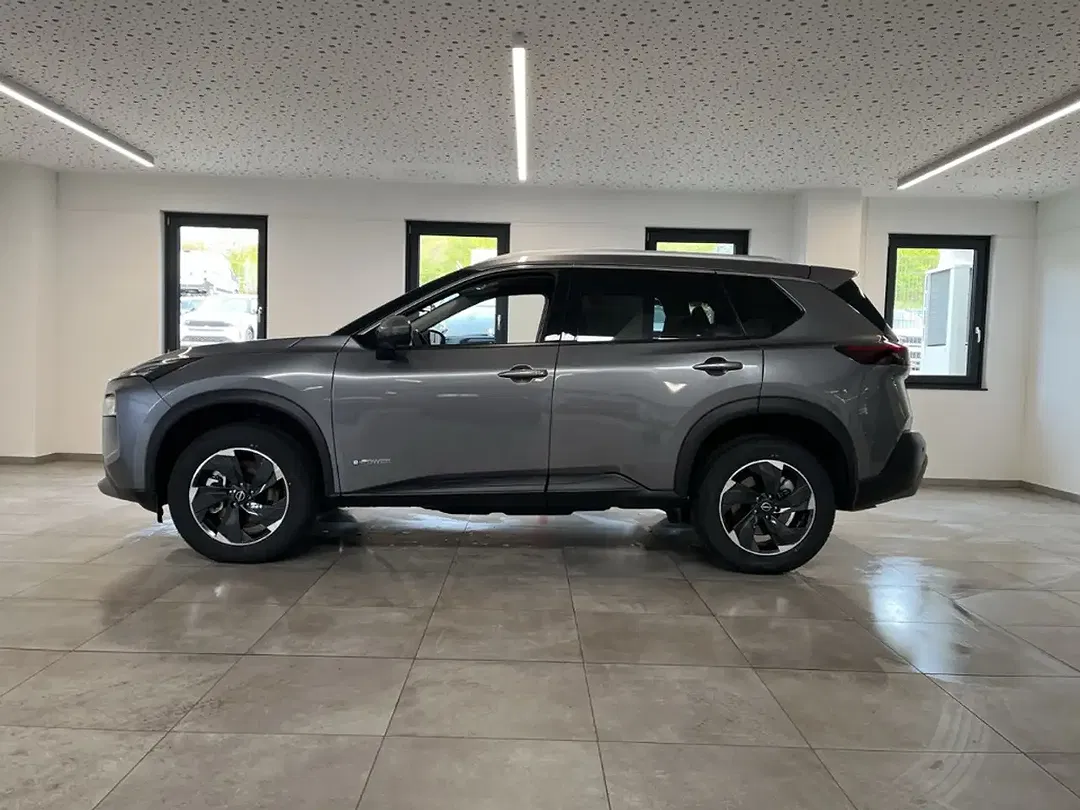 Nissan X-Trail - Thumbnail 2
