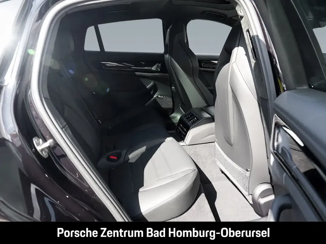 Porsche Panamera - Thumbnail 10