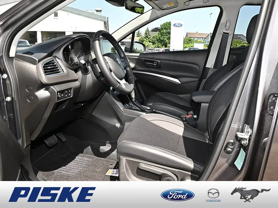 Suzuki S-Cross - Thumbnail 7
