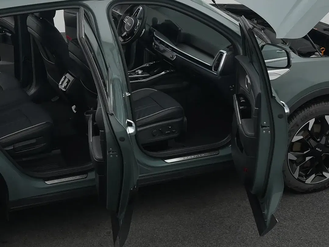 Kia Sorento - Thumbnail 10
