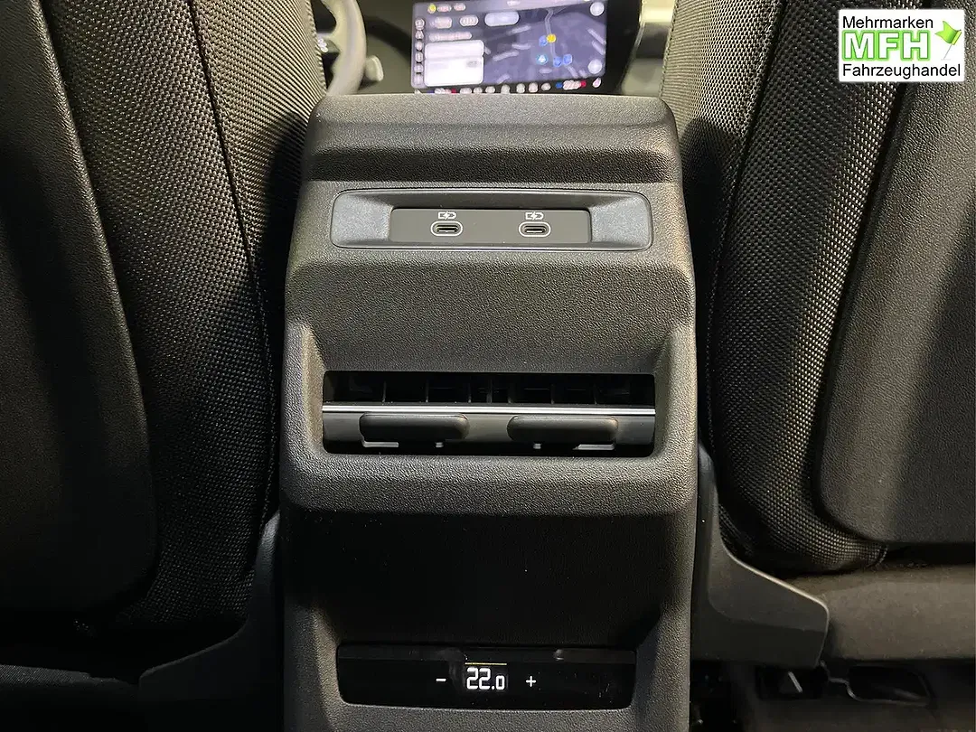 Audi Q3 - Thumbnail 15