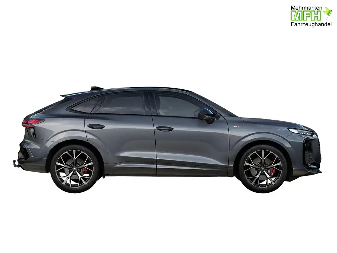 Audi Q3 - Thumbnail 3