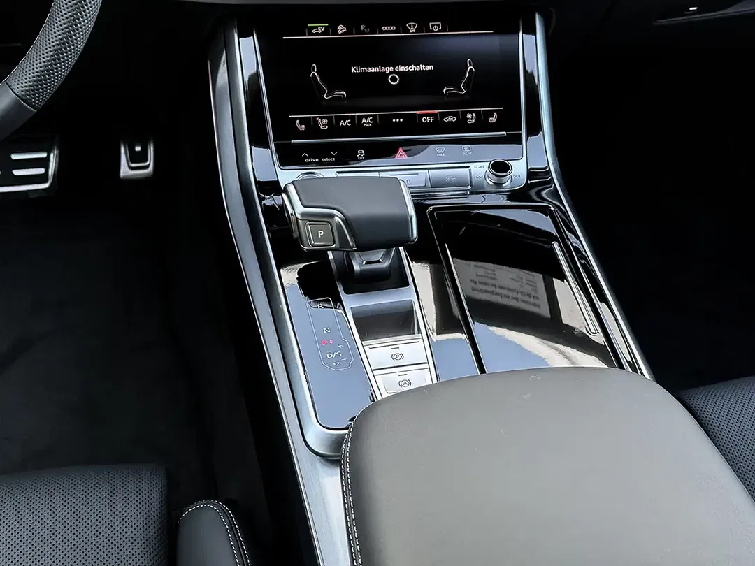 Audi Q8 - Thumbnail 12