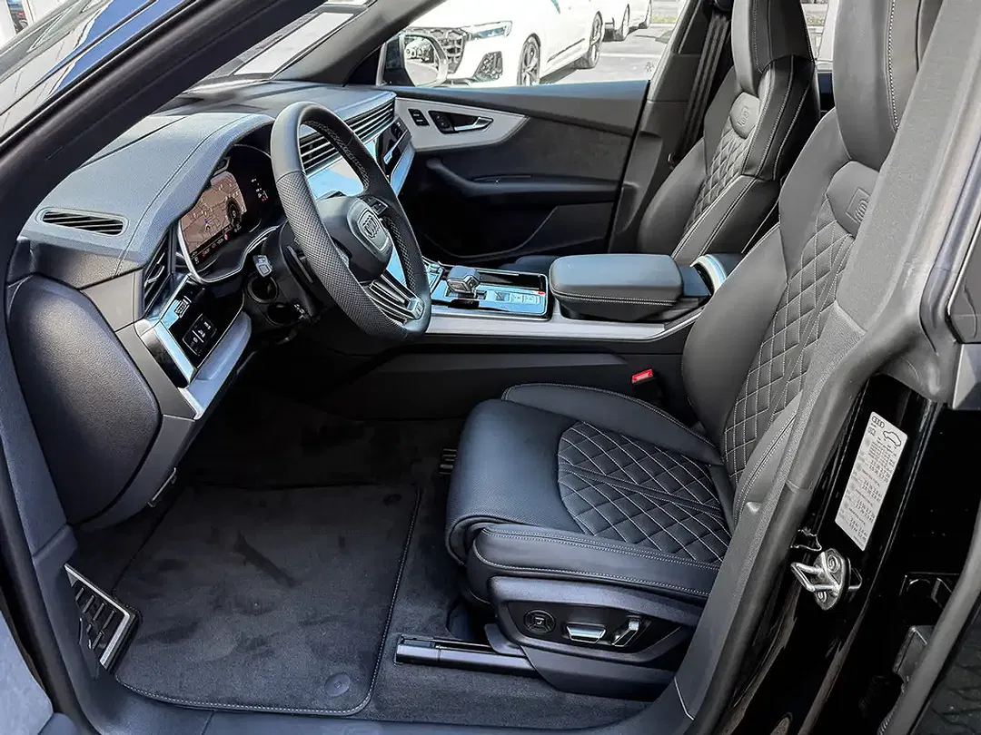 Audi Q8 - Thumbnail 14