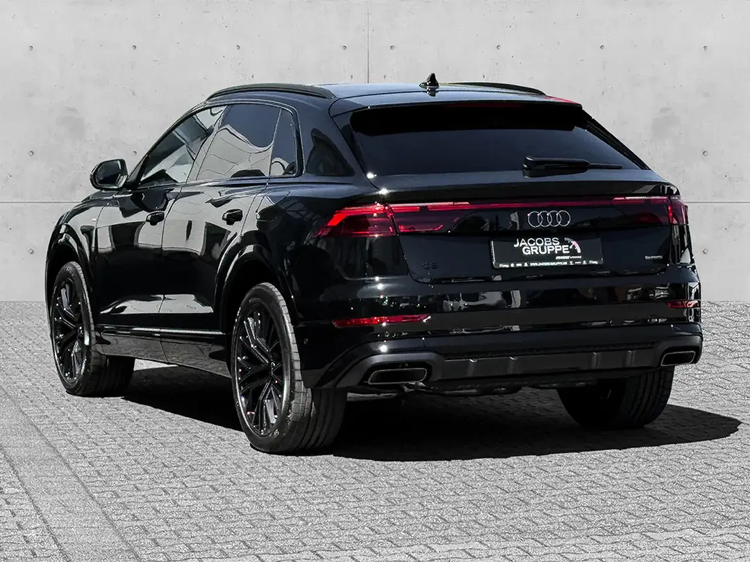 Audi Q8 - Thumbnail 2