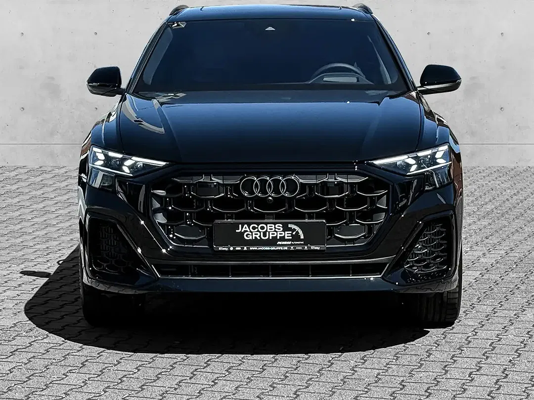 Audi Q8 - Thumbnail 3