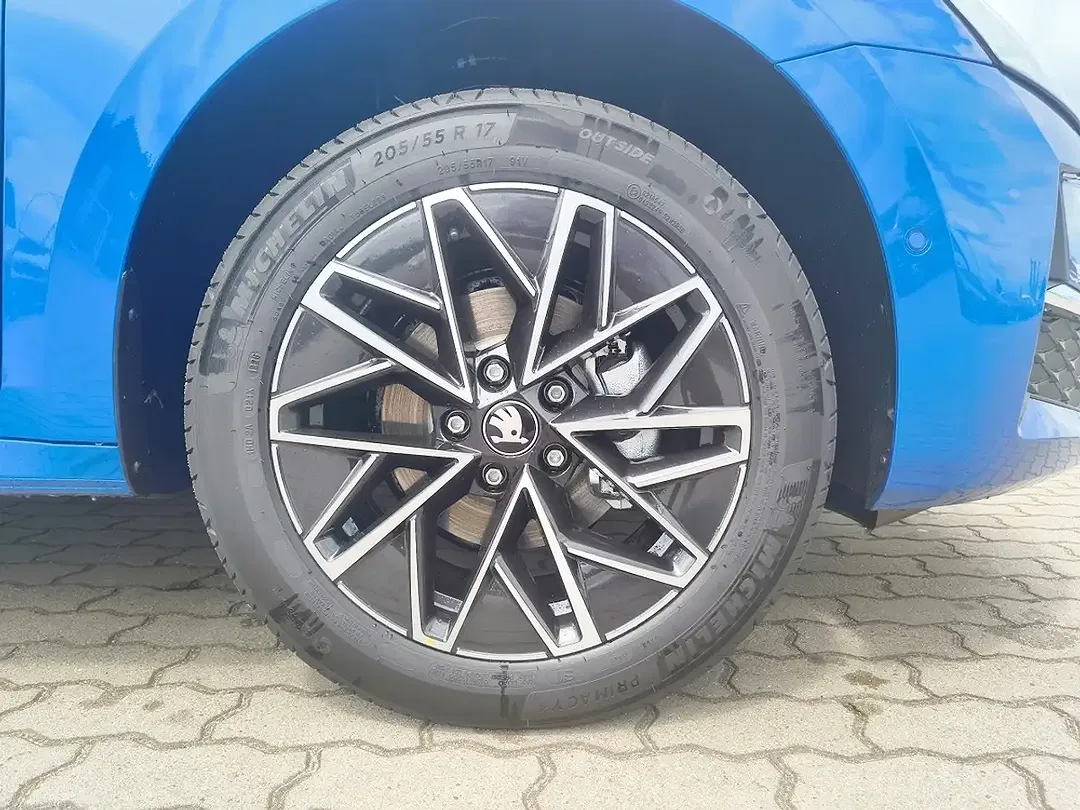 Skoda Octavia - Thumbnail 14