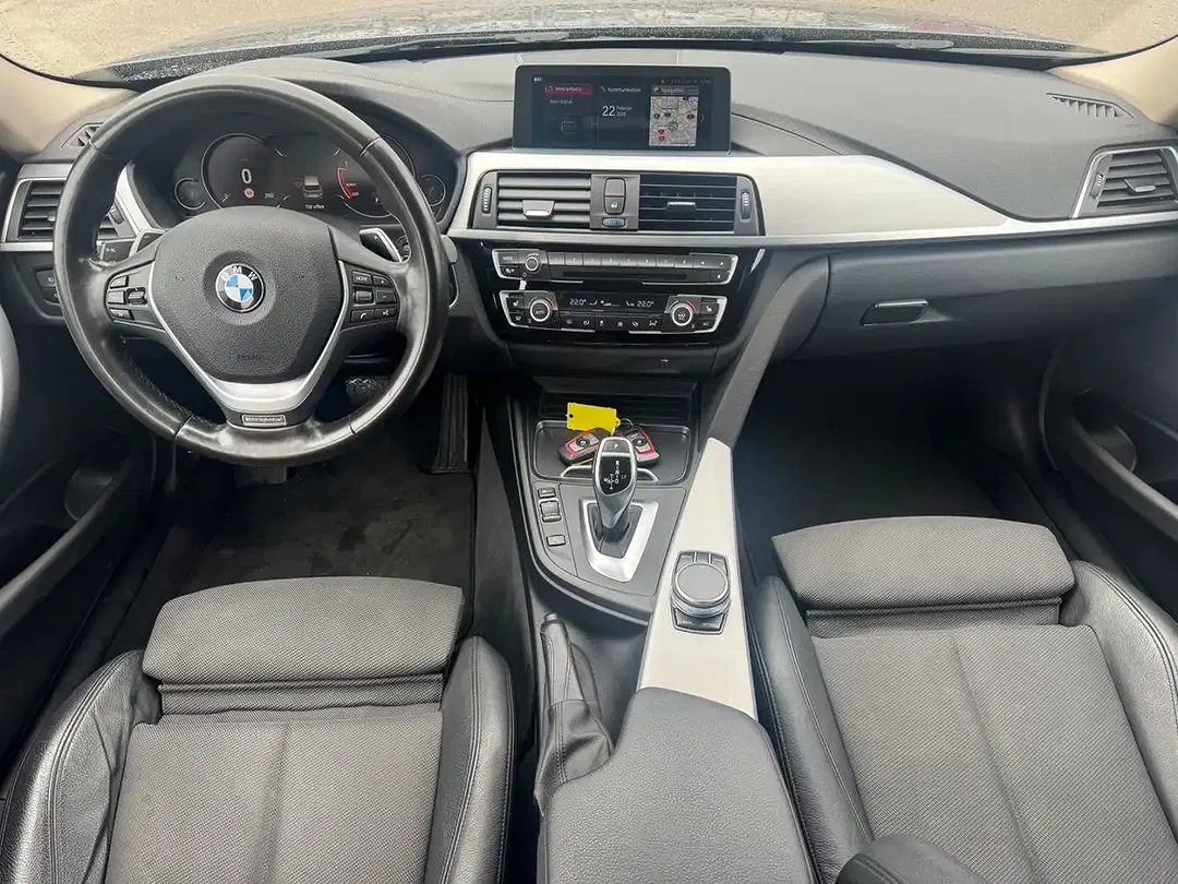 BMW 320 - Thumbnail 12