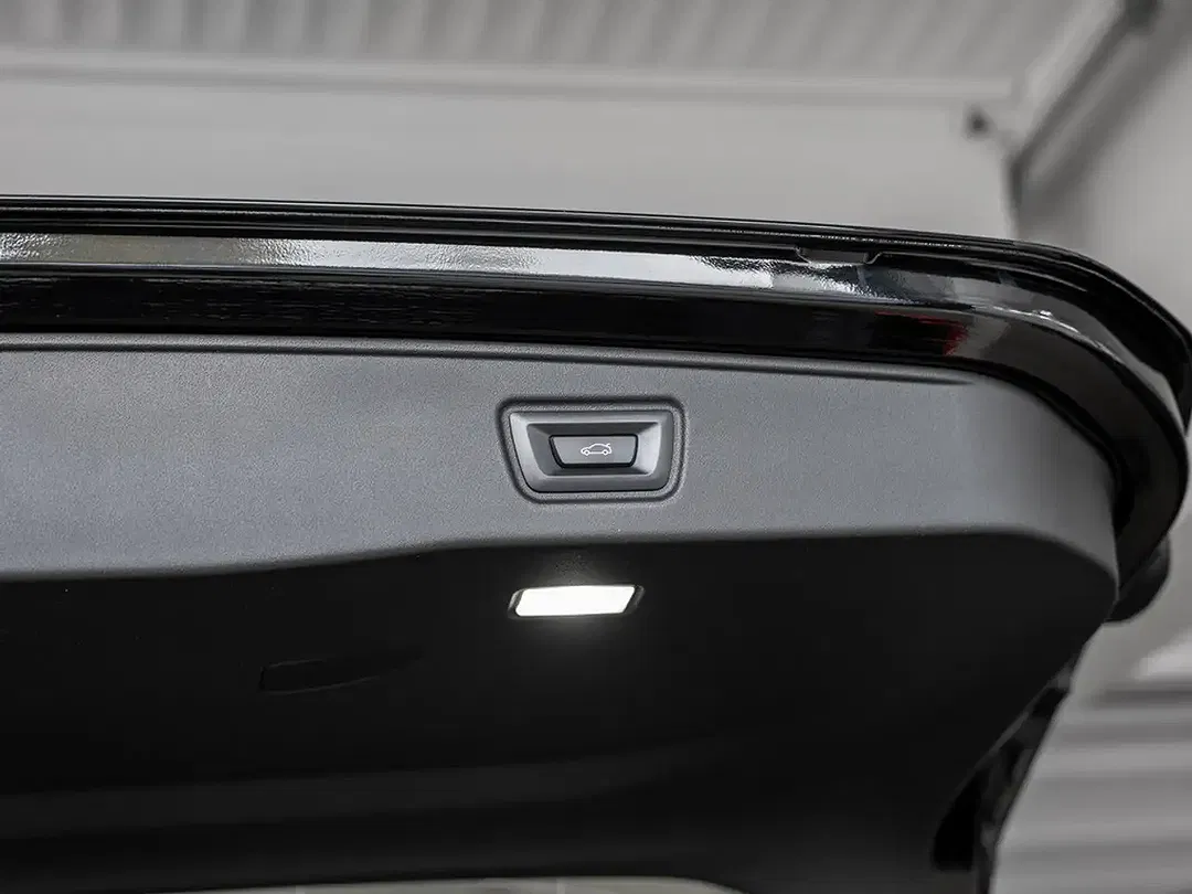 BMW 520 - Thumbnail 11