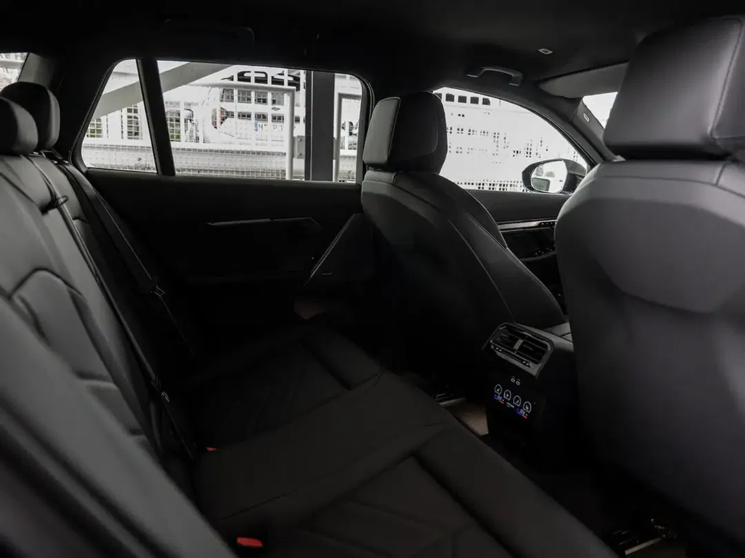 BMW 520 - Thumbnail 8