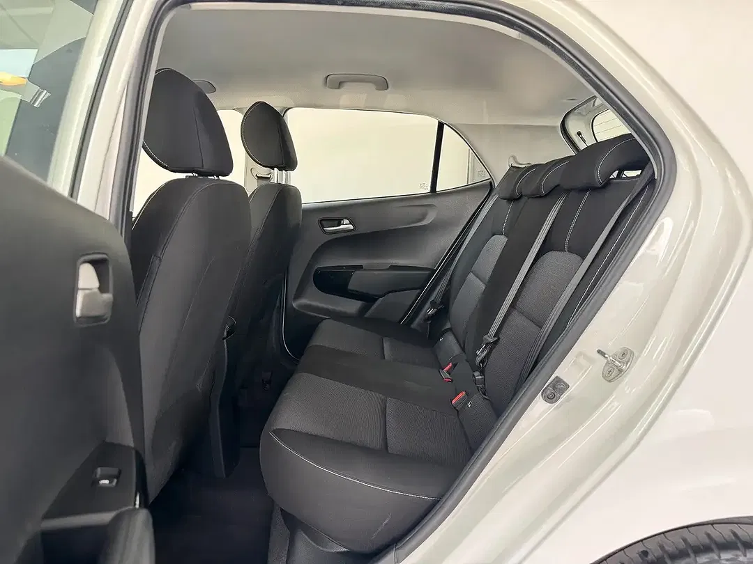 Kia Picanto - Thumbnail 12