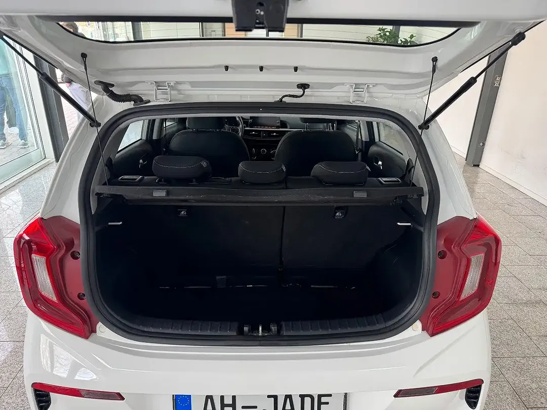 Kia Picanto - Thumbnail 16