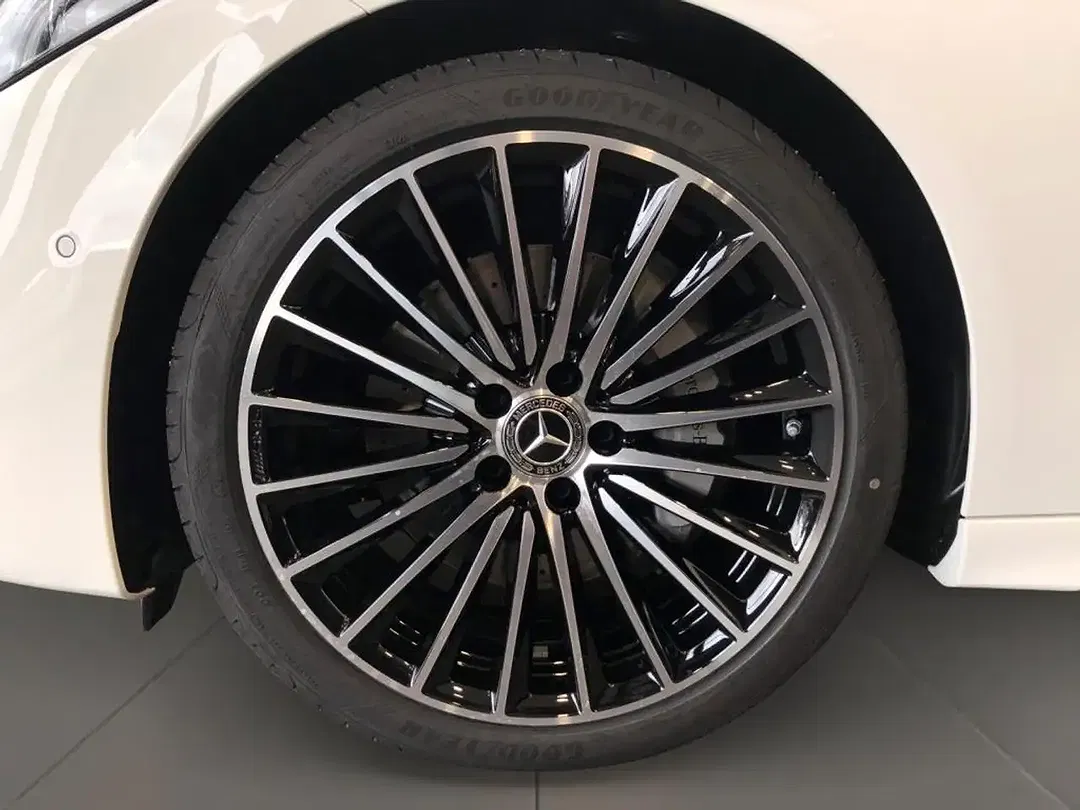Mercedes-Benz C 220 - Thumbnail 8