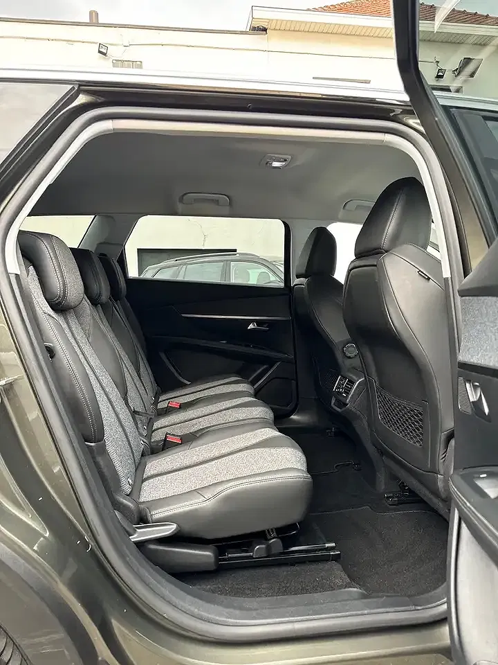 Peugeot 5008 - Thumbnail 13