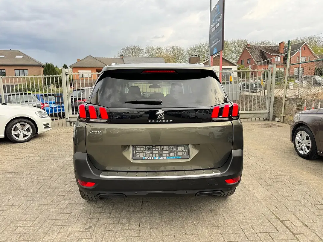 Peugeot 5008 - Thumbnail 4
