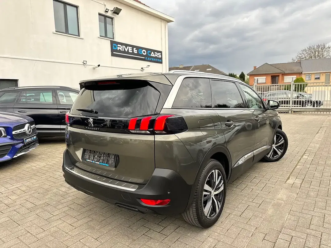 Peugeot 5008 - Thumbnail 6