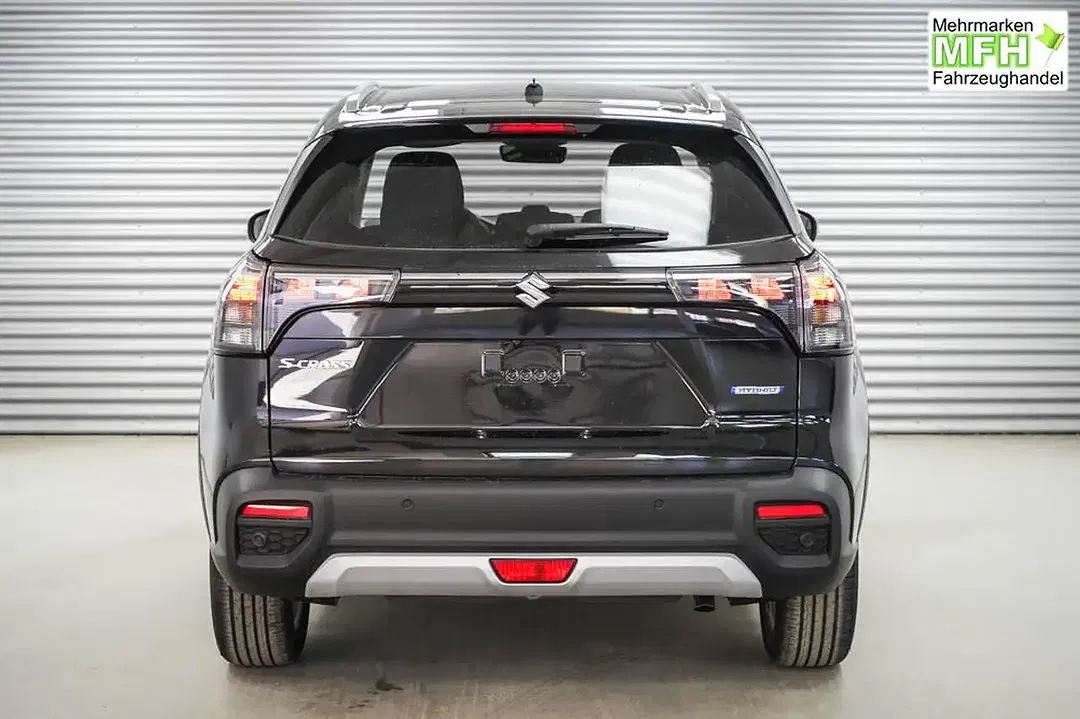 Suzuki S-Cross - Thumbnail 4