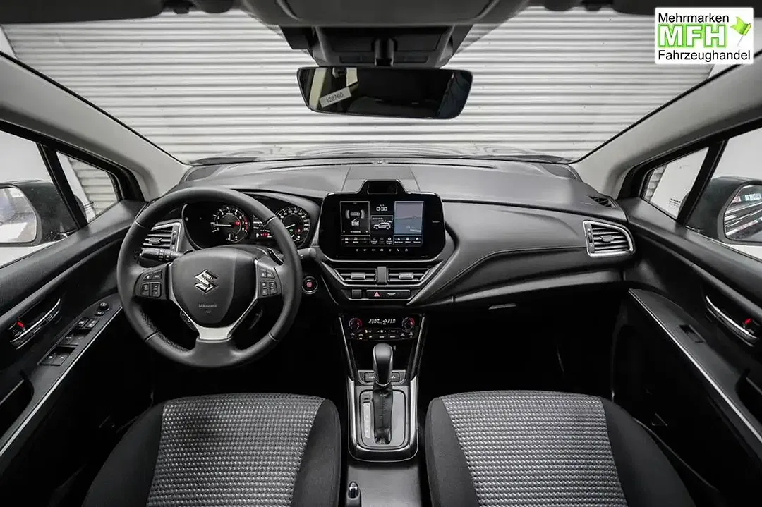 Suzuki S-Cross - Thumbnail 6