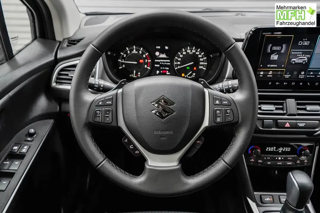Suzuki S-Cross - Thumbnail 9
