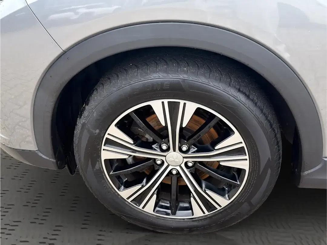 Mitsubishi Eclipse Cross - Thumbnail 7