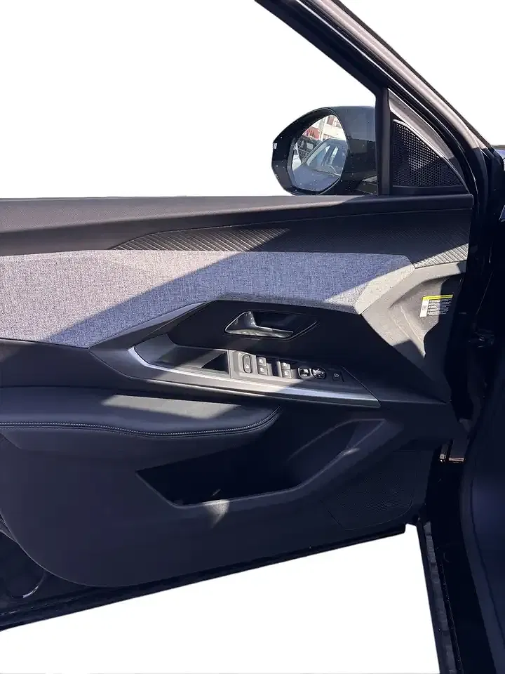Peugeot 3008 - Thumbnail 9