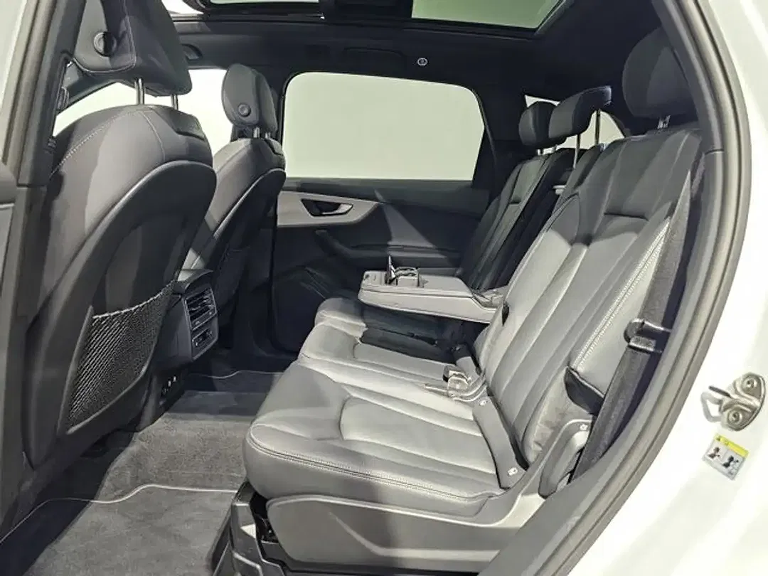 Audi Q7 - Thumbnail 14