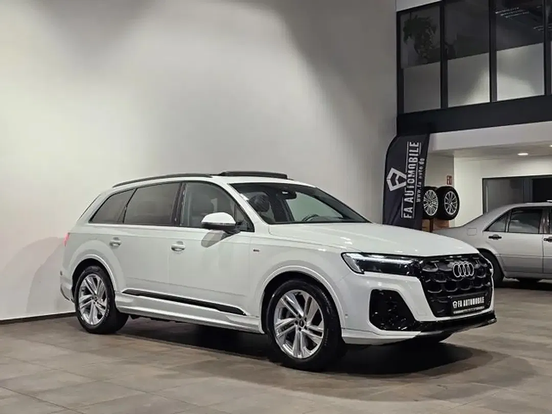 Audi Q7 - Thumbnail 3