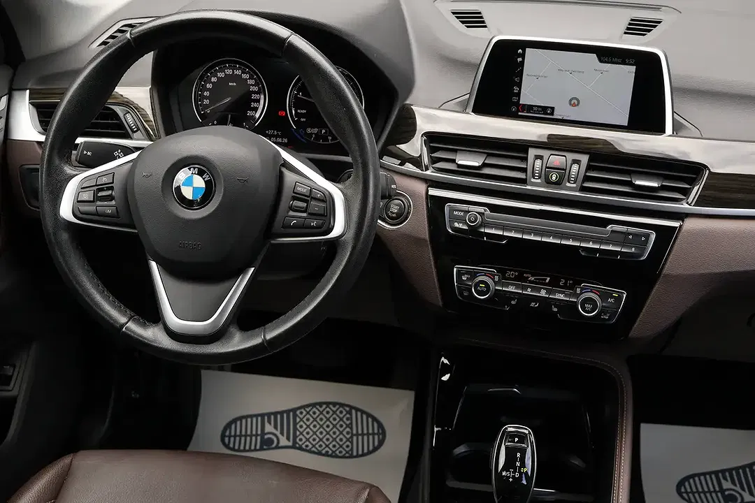 BMW X1 - Thumbnail 10