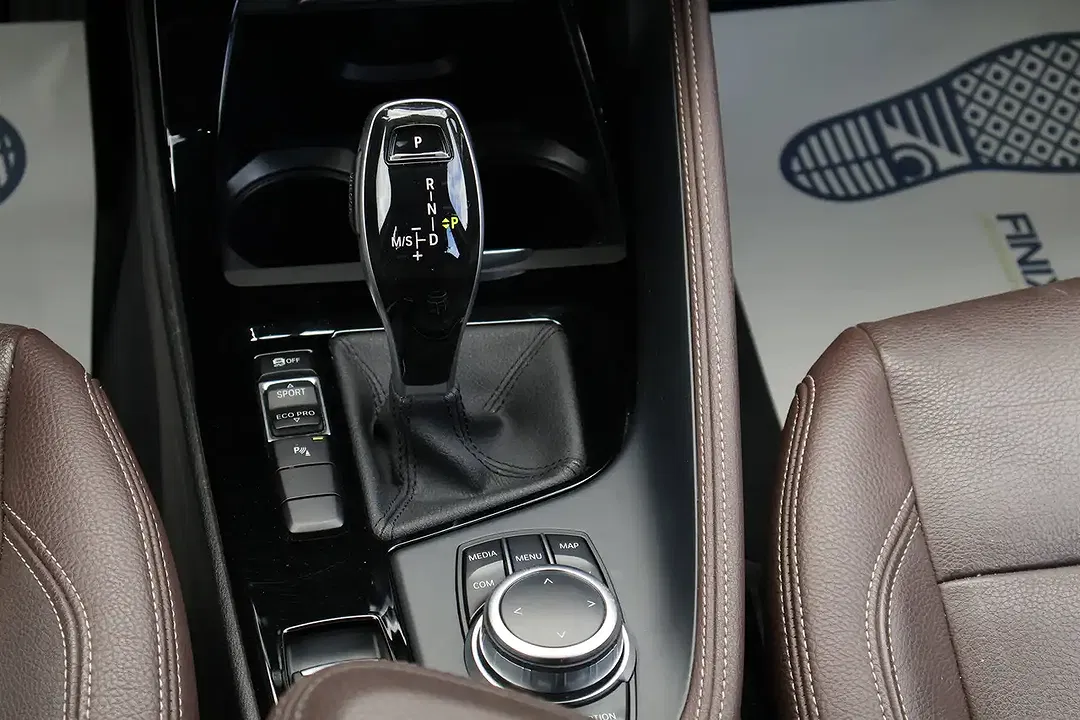 BMW X1 - Thumbnail 12