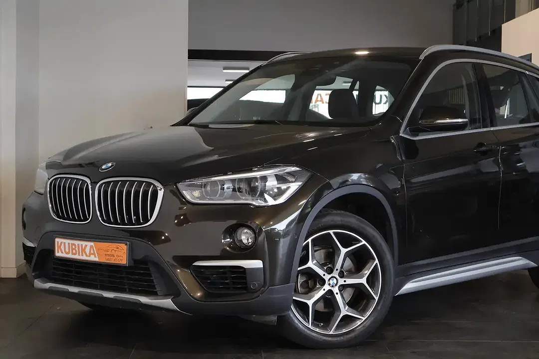 BMW X1 - Thumbnail 2