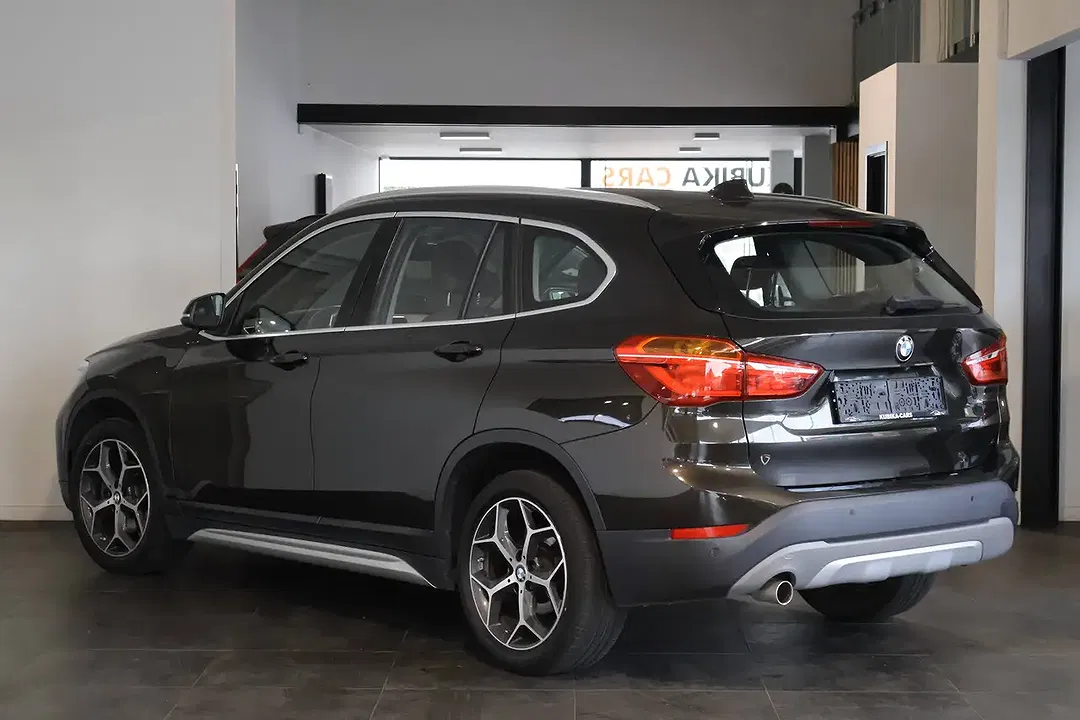 BMW X1 - Thumbnail 4