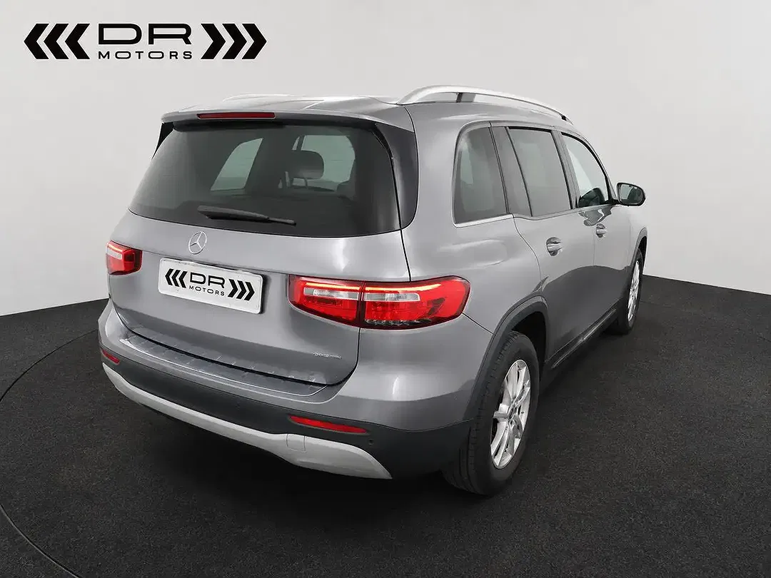 Mercedes-Benz GLB 180 - Thumbnail 4