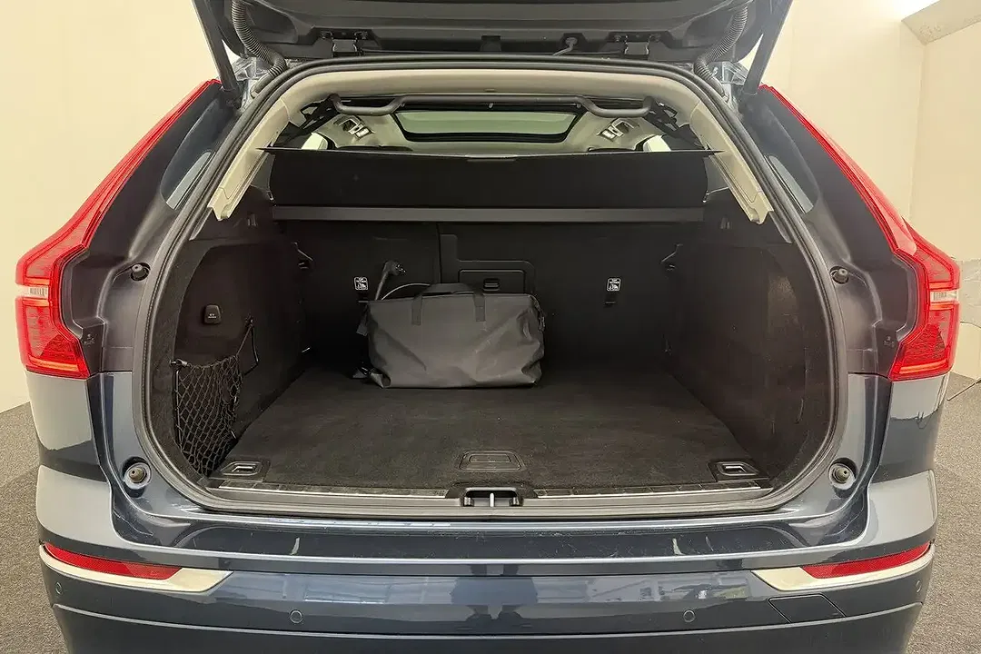 Volvo XC60 - Thumbnail 12