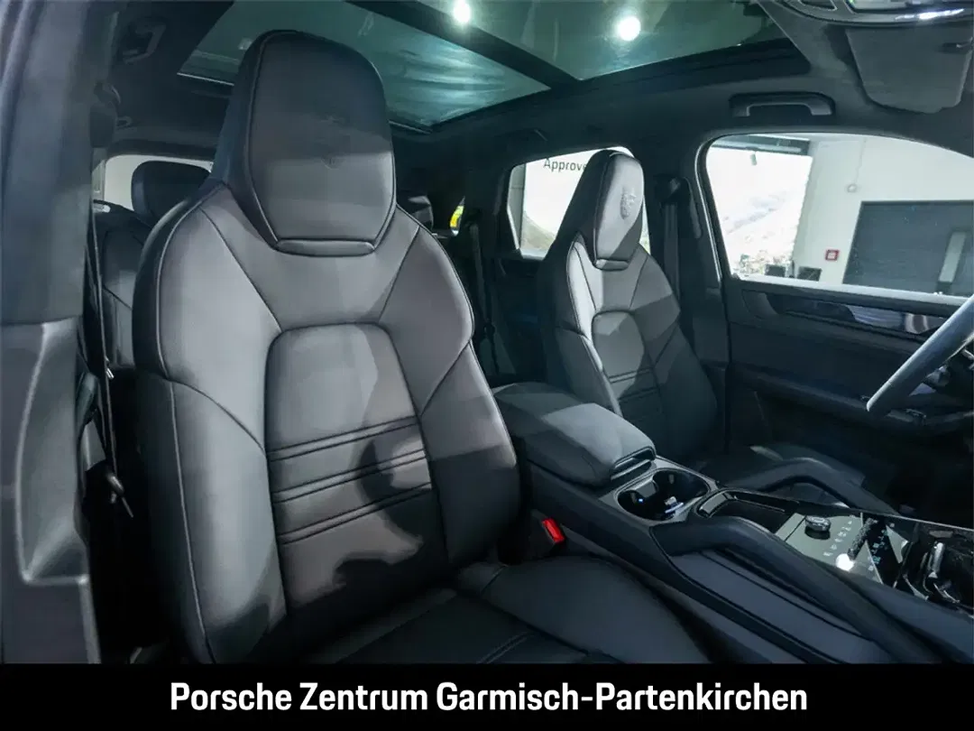 Porsche Cayenne - Thumbnail 10
