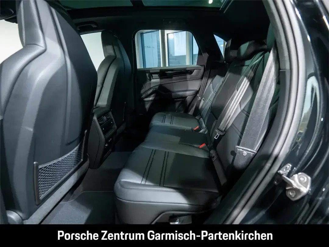 Porsche Cayenne - Thumbnail 11