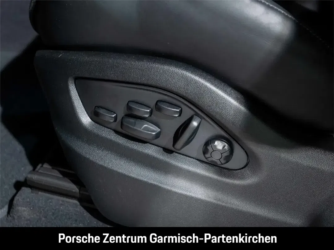 Porsche Cayenne - Thumbnail 14