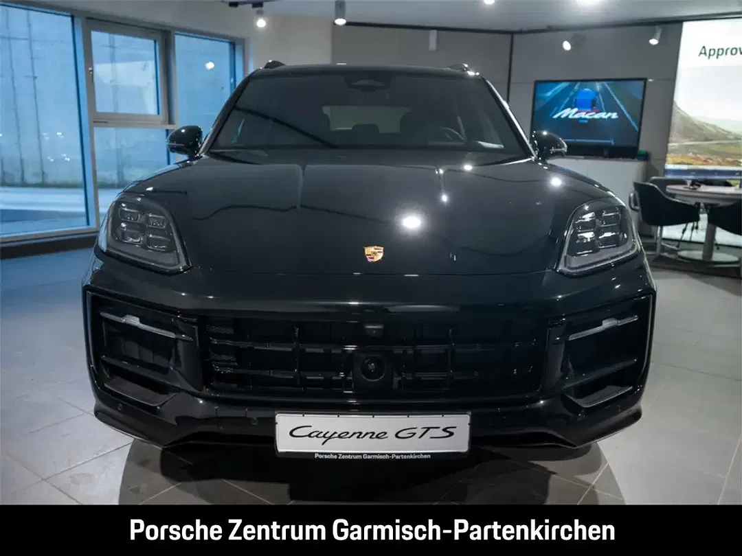 Porsche Cayenne - Thumbnail 4