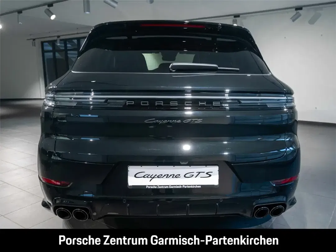 Porsche Cayenne - Thumbnail 5