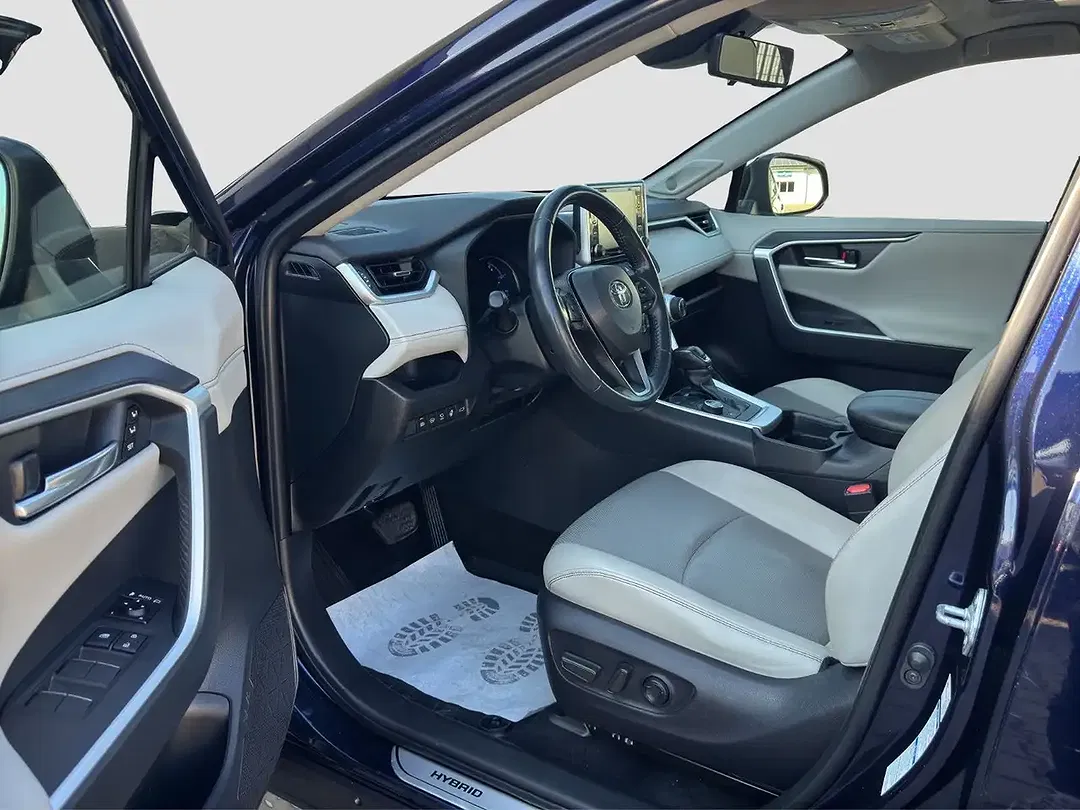 Toyota RAV 4 - Thumbnail 9