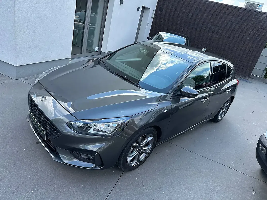 Ford Focus - Thumbnail 8