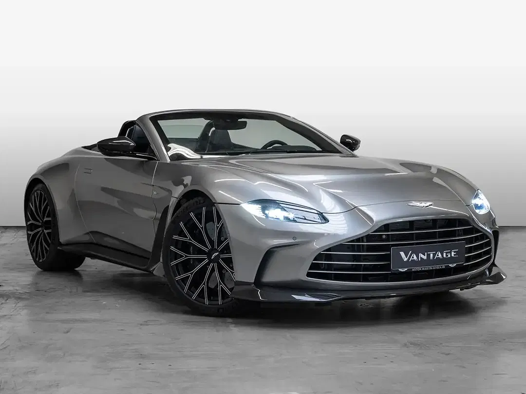 Aston Martin Vantage - Thumbnail 13