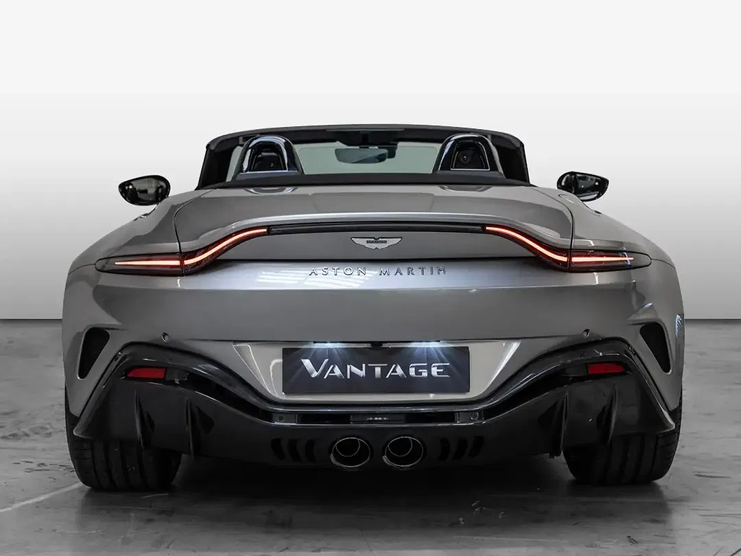 Aston Martin Vantage - Thumbnail 18