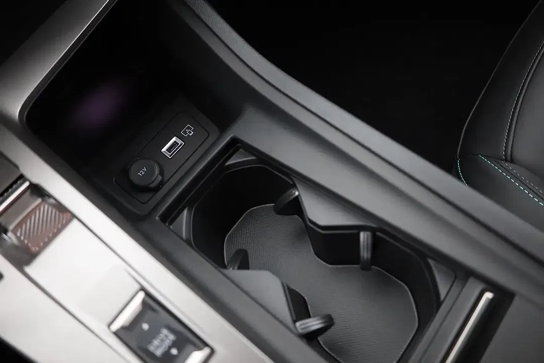 Peugeot 308 - Thumbnail 12