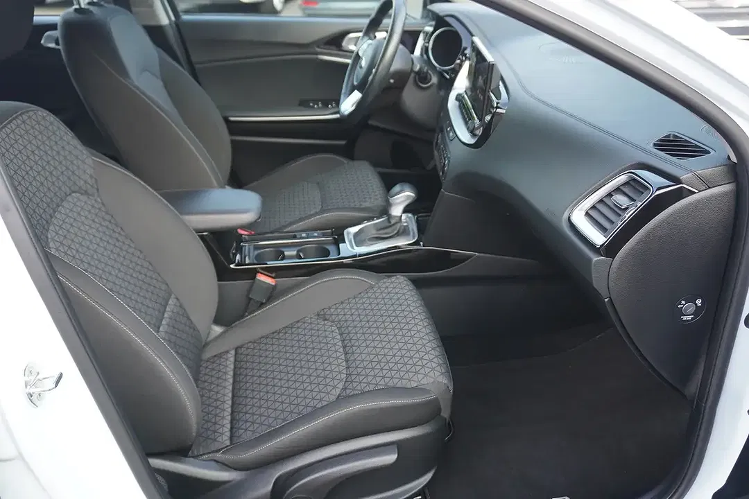 Kia Ceed / cee'd - Thumbnail 13