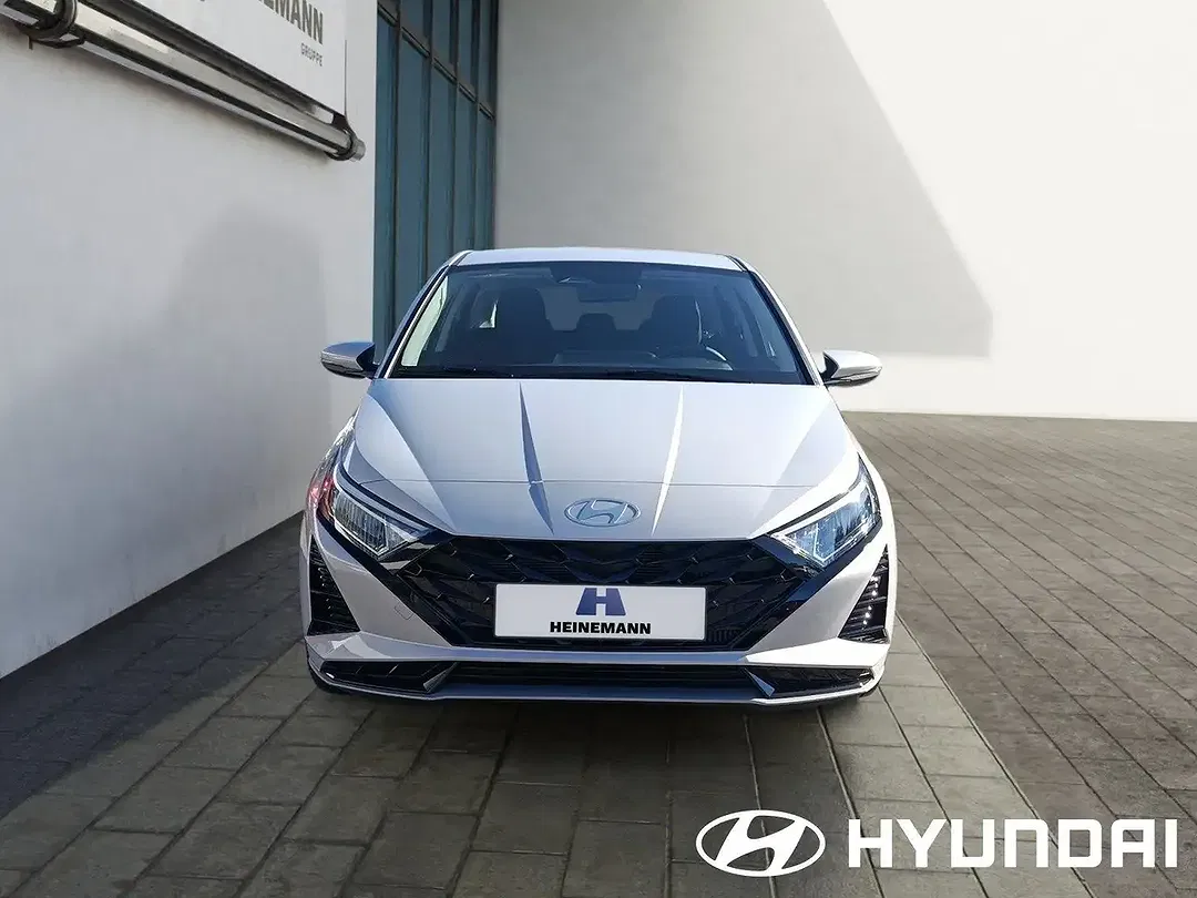 Hyundai i20 - Thumbnail 2