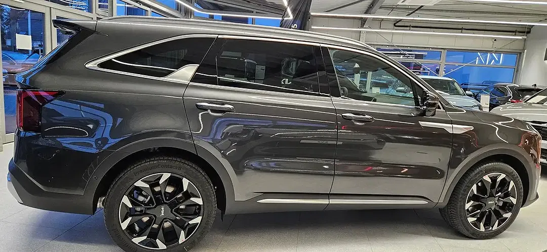 Kia Sorento - Thumbnail 3