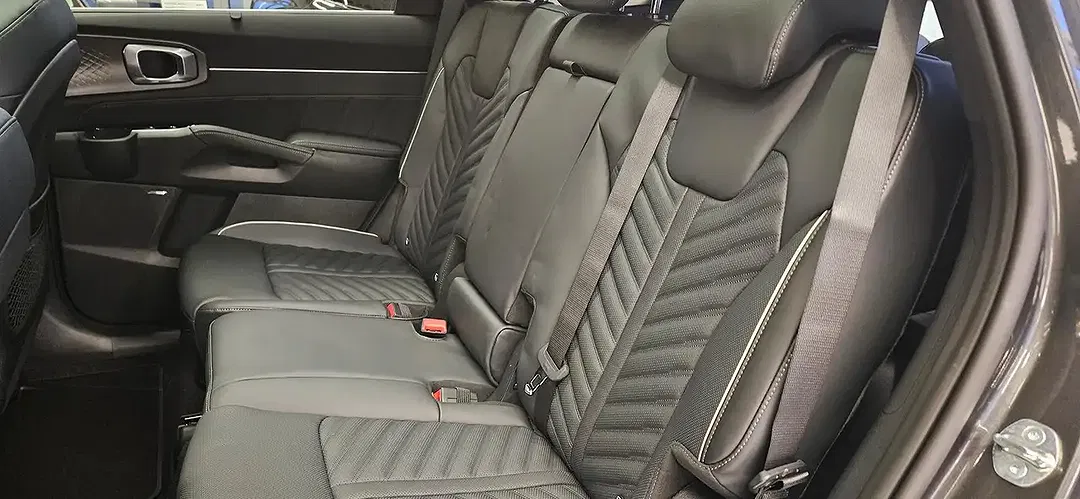 Kia Sorento - Thumbnail 7