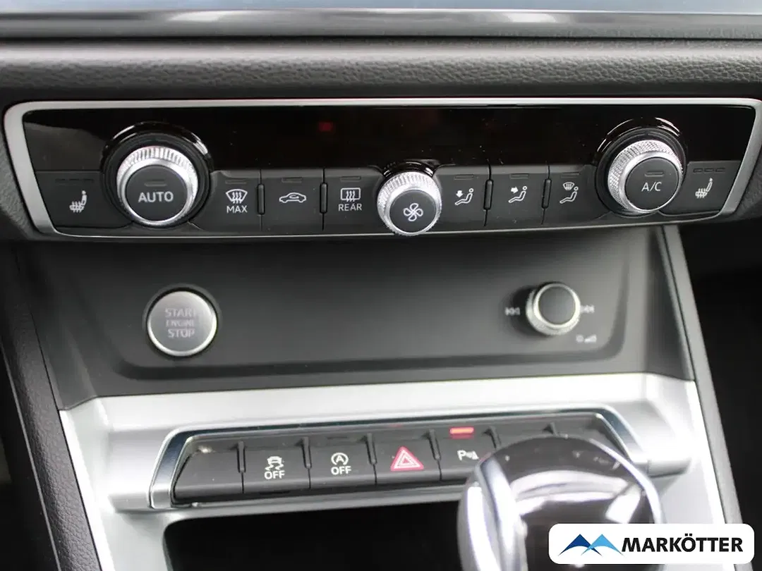 Audi Q3 - Thumbnail 11
