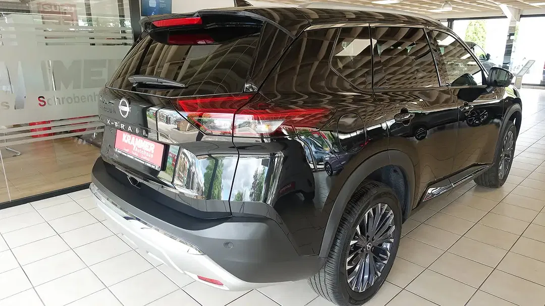 Nissan X-Trail - Thumbnail 3