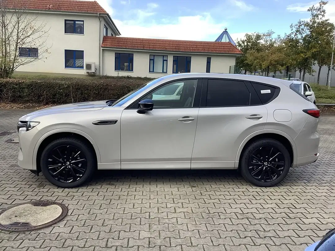 Mazda CX-60 - Thumbnail 4